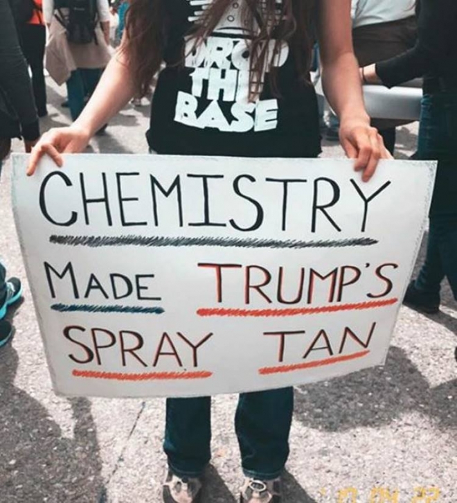 “트럼프의 스프레이태닝도 화학 덕분이다”