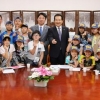 국회 방문한 ‘LH 꿈나무 프로젝트’ 어린이들