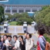 주인 바뀐 靑… 시민들 곁으로