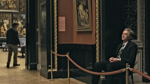 오스트리아 빈미술사미술관을 배경으로 한 영화 ‘뮤지엄 아워스’는 마음의 피난처로서 미술관의 공간적 의미를 조명한다.  영화 ‘뮤지엄 아워스’의 한 장면.