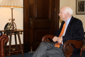 존 매케인 “사드 비용, 미국이 내는 것”…미국 부담 원칙 확인