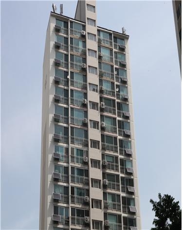 태양광 미니발전소 설치 모습.