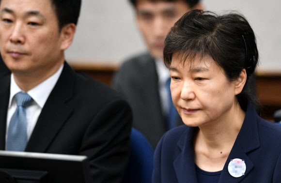 재판 받는 박 전 대통령