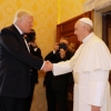 [포토] 교황과 악수하는 트럼프 미국 대통령