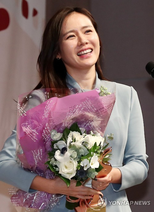 2017 춘사영화상 여우주연상 손예진