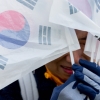 [서울포토] 슬픔에 잠긴 박 前 대통령 지지자