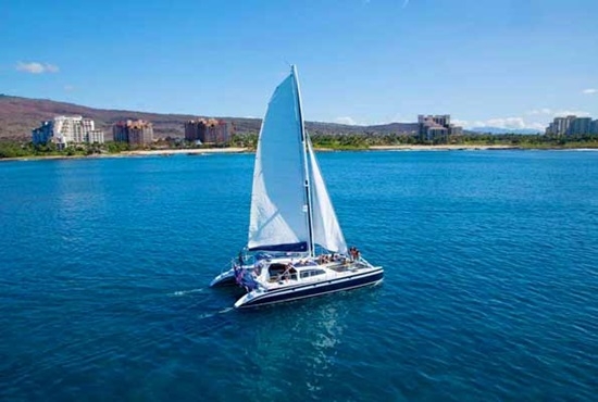 끼리여행닷컴에서는 ‘하와이시티패스’를 출시해 보다 간편한 하와이 자유여행을 할 수 있도록 하고 있어 하와이 자유여행객들 사이에서 좋은 반응을 얻고 있다. 하와이시티패스는 일부 교통편과 다양한 관광지의 입장권, 섬 일주 투어 예약을 한 번에 포함해 예약과 결제, 그리고 이용까지 할 수 있는 자유여행 상품이다.