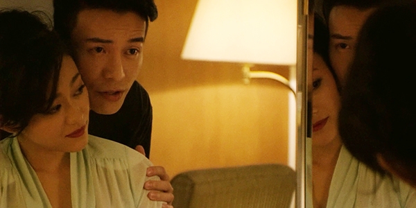 영화 ‘호텔 룸’ 예고편의 한 장면.