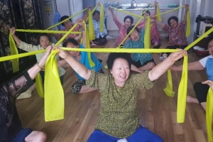 어르신 얼굴에 ‘효도 웃음꽃’ 활짝… 실버복지 1번지 장성