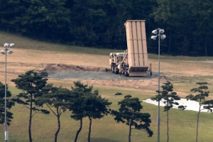 [속보] 청와대 “사드 추가 배치, 환경영향평가 끝나야 결정”