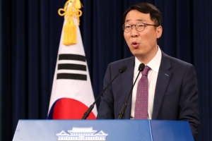 ‘사드 추가 반입 보고 누락’의 전말…국방장관 “그런게 있습니까”