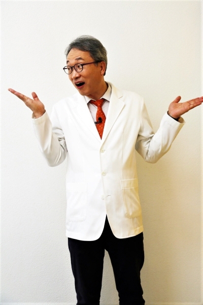 다양한 방송을 통해 ‘국민주치의’로 알려진 오한진 박사의 건강특강 ‘오한진의 뻔펀’은 오한진닷컴, 팟캐스트 포털 ‘팟빵’, 유튜브, 네이버블로그, 페이스북 등 오한진연구소의 홈페이지와 소셜채널을 통해 만날수 있다.