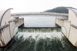 [서울포토] 고령보 수문 개방