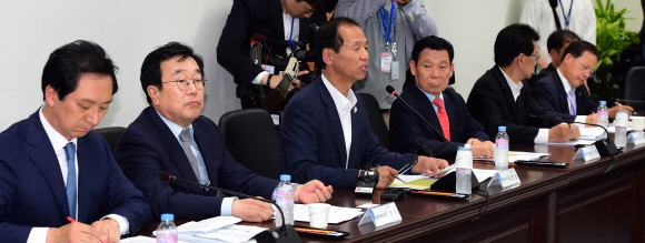 국정기획자문위·시도지사협 회장단 면담 국정기획자문위·시도지사협 회장단 면담