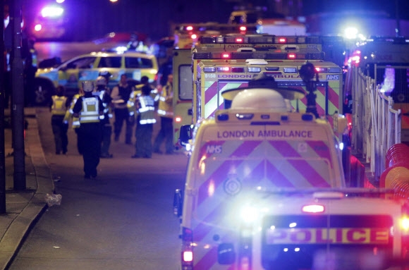 영국 런던 브리지서 ‘차량 테러’ 발생