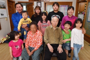 [포토 다큐] 남매만 일곱명… 식구는 열한명