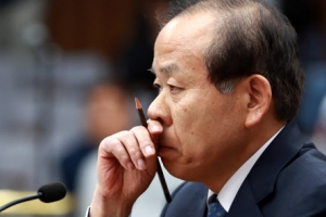 김이수 헌재소장 취임해도 ‘15개월짜리’···새 변수로