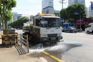 영등포 “방류 지하수로 도로 청소해요”