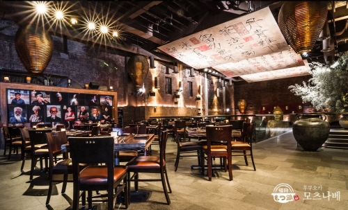 일본가정식 브랜드 ‘후쿠오카 모츠나베’는 유행을 타지 않는아이템, 우수한 가성비를 통한 메뉴 경쟁력, 본사로부터 식자재를 저렴하게 공급받음으로써 확실한 이윤을 창출하는 시스템 등으로 수익성을 인정 받으면서 외식 프랜차이즈 업계의 다크호스로 떠오르고 있다.