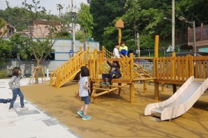 창의놀이터서 금천 어린이 ‘해피’