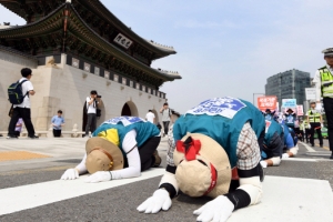 “철회” “유지”… 전교조 법외노조 딜레마