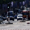 [포토] 파리 샹젤리제서 폭발물 실은 차량, 경찰차와 충돌…테러 가능성