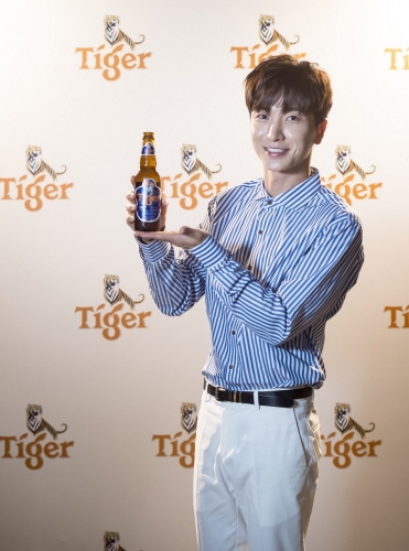 ‘타이거 맥주’가 지난 6월 16일 오후 마포구 서교동에 위치한 로이타이에서 타이거 스트리츠(Tiger STREATS) 이벤트를 진행했다. 타이거 맥주의 타이거 스트리츠에 참석한 그룹 슈퍼주니어의 이특.