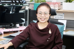 이천시 여성 공무원의 맏언니 박회자  예산공보담당관  아름다운 퇴임