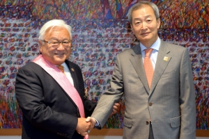 ‘위안부 지킴이’ 혼다 “일 정부 공식 사과 위해 최선 다할 것”