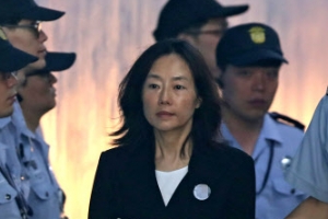 조윤선 “블랙리스트 보고 못 받아”…모든 혐의에 “모른다”, “아니다”