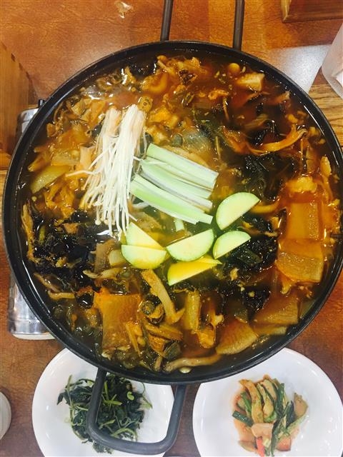 능이버섯 뚝배기