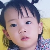 유진♥기태영 딸 로희, 훌쩍 큰 귀염둥이 ‘애착인형과 함께’