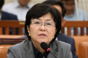 김은경 환경부 장관 “미세먼지 중국과 협의 가능…WHO 기준으로 강화“