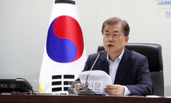 문재인 대통령이 4일 오전 청와대에서 열린 국가안전보장회의에서 발언을 하고 있다. 안주영 기자 jya@seoul.co.kr