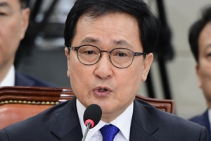 유영민 후보자…배우자 위장전입, 자녀 특혜채용 모두 반박