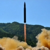 북한 “대륙간탄도미사일 발사 성공”…러시아 “ICBM 아닌 중거리미사일”