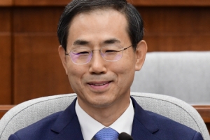 법원행정처장 후임, “대법원장 정점 계급화 안 된다”던 조재연 대법관 임명