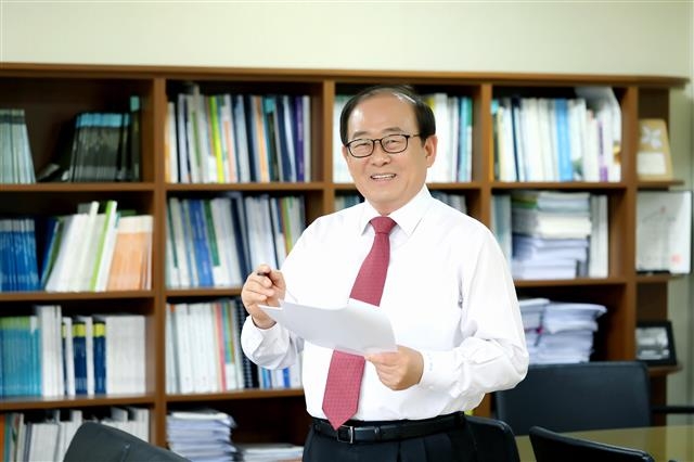 강현직 전북연구원장