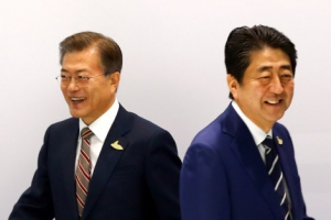 ‘위안부 합의’ 인식차 드러낸 한일 정상…문 대통령 “우리 국민, 수용 못해”