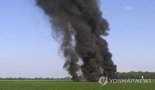 미국 미시시피 주 해병대 급유기 추락 현장