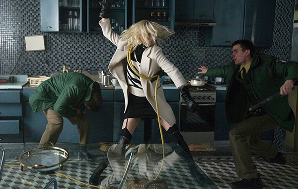 ‘아토믹 블론드’ 스틸컷 (사진=씨네그루 키다리이엔티, 다음 영화)