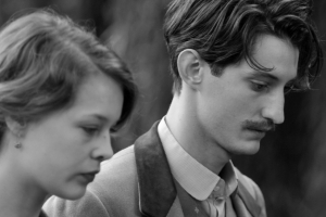 <리뷰>전쟁이 지나간 뒤 찾아온 거짓말과 죄책감···영화 ‘프란츠’