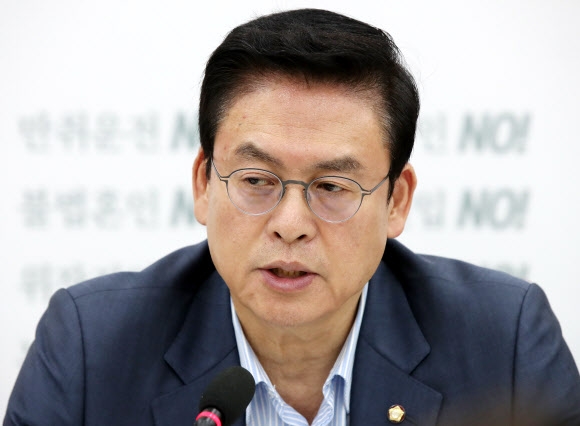 정우택 자유한국당 원내대표