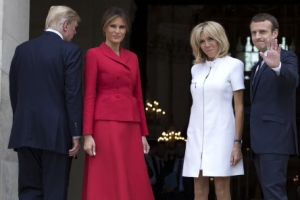 “몸매 좋다는 말이 적절한 때는?”…의류브랜드 리복, 트럼프 조롱