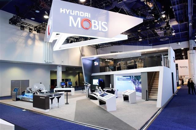 올해 1월 미국 라스베이거스에서 개최된 소비자 가전전시회 ‘CES’에서 자율주행 시뮬레이션을 선보인 ‘현대모비스관’.