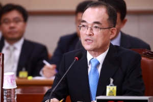 출범하는 문무일호…검찰, 대규모 인사태풍 돌입?