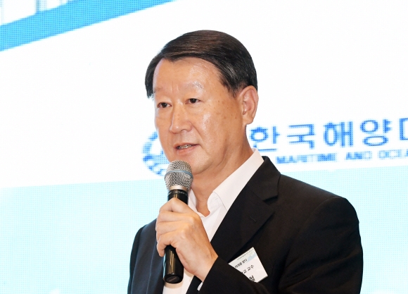 오철 한국해양대 교수