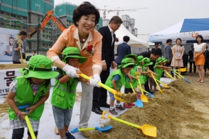 송파 ‘책박물관’ 첫 삽 뜨던 날