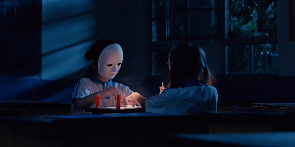 영화 ‘분신사바: 친구의 저주’ 메인 예고편의 한 장면.