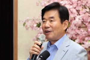 김진표, 제주에 오픈 카지노 도입 주장 논란